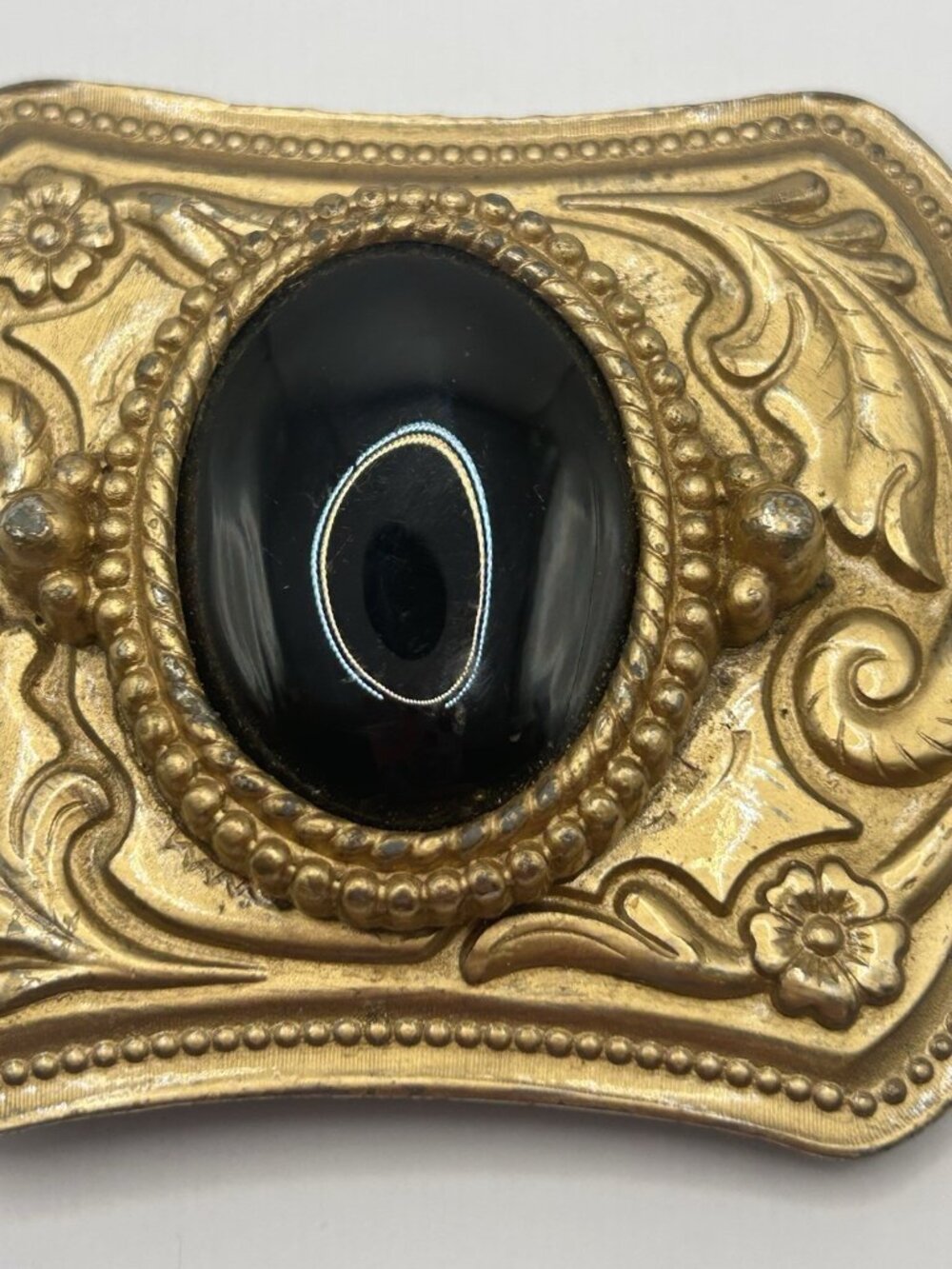 Vintage Gold Tone Belt Buckle Black Cabochon Western Victorian Style Ornate - Picture 4 of 9